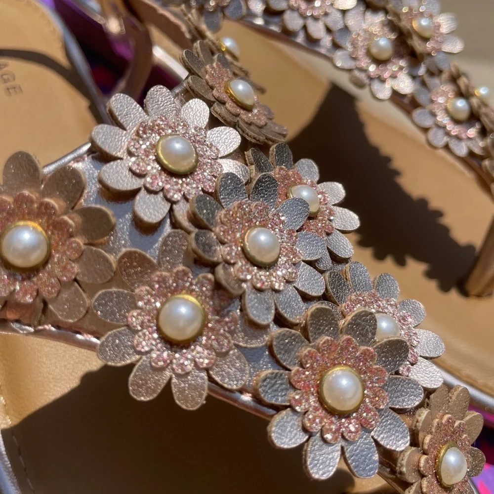 NEW Rampage Girls Sandals Brianna Rose Gold Sz 5 M